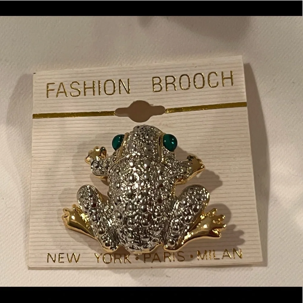 BROOCH / fashion vintage jewelry